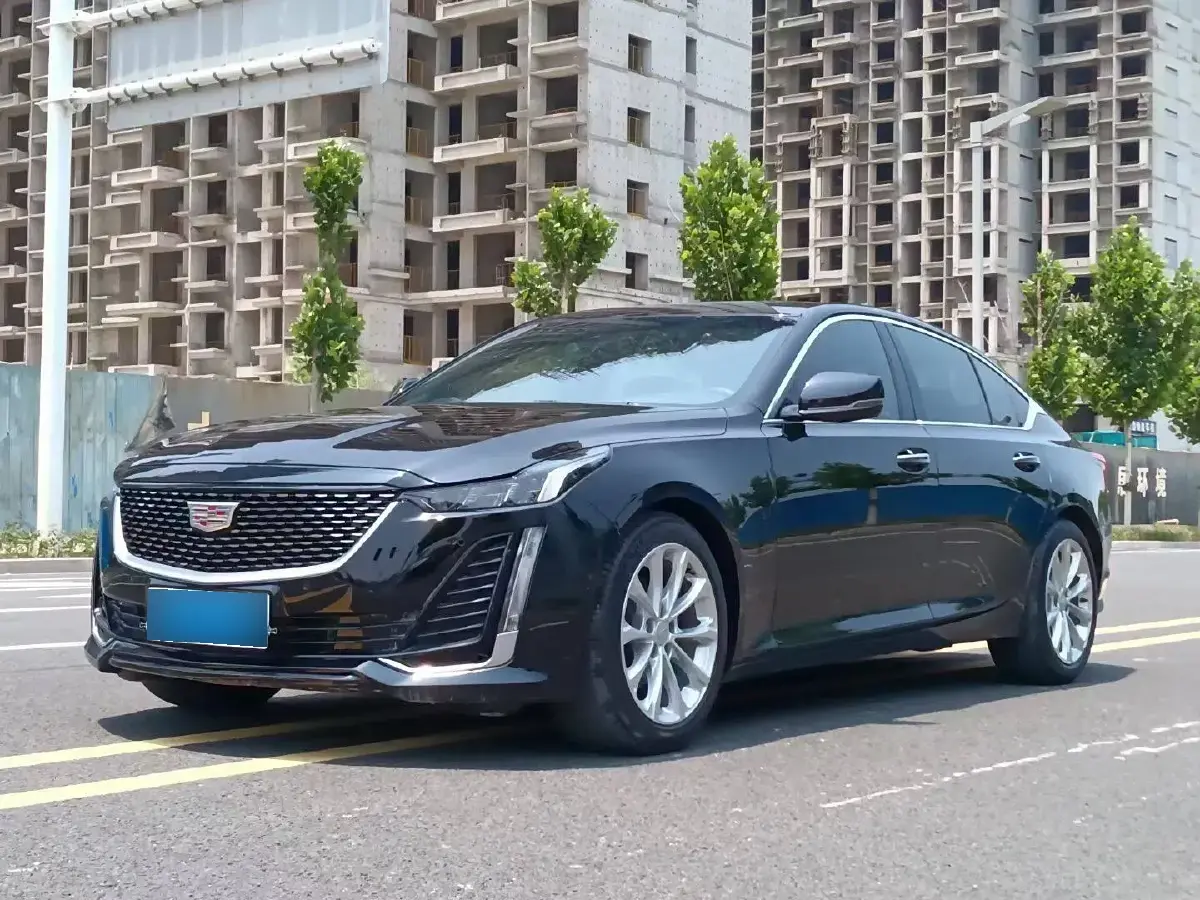 2022 Cadillac CT5 2.0T 237HP L4 10AT