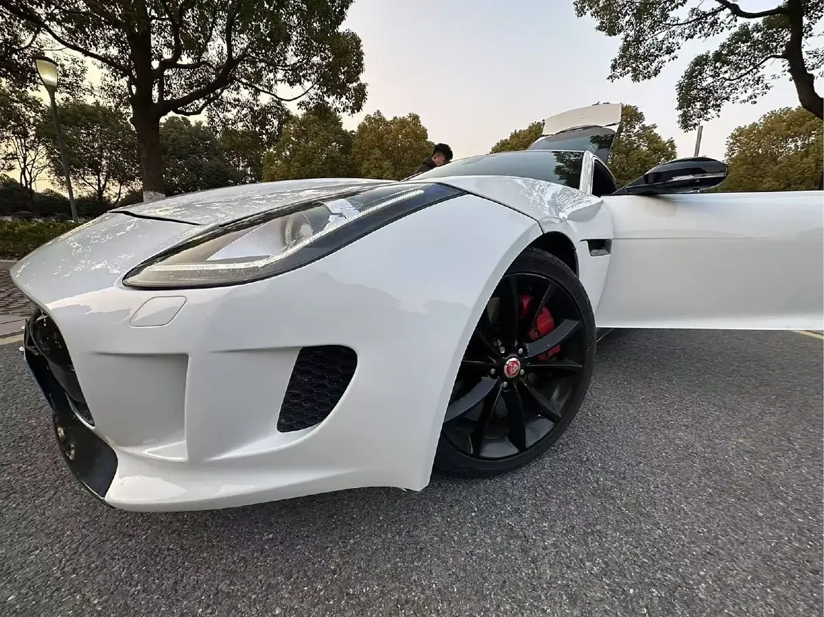 2015 Jaguar F-TYPE 3.0T 381HP V6 8AT,autocango,china used car exporter,china ev exporter,chinese used car exporter,chinese used ev exporter