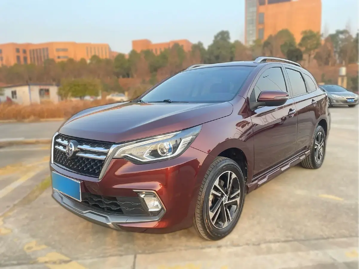 2018 Venucia T70 2.0L 144HP L4 CVT