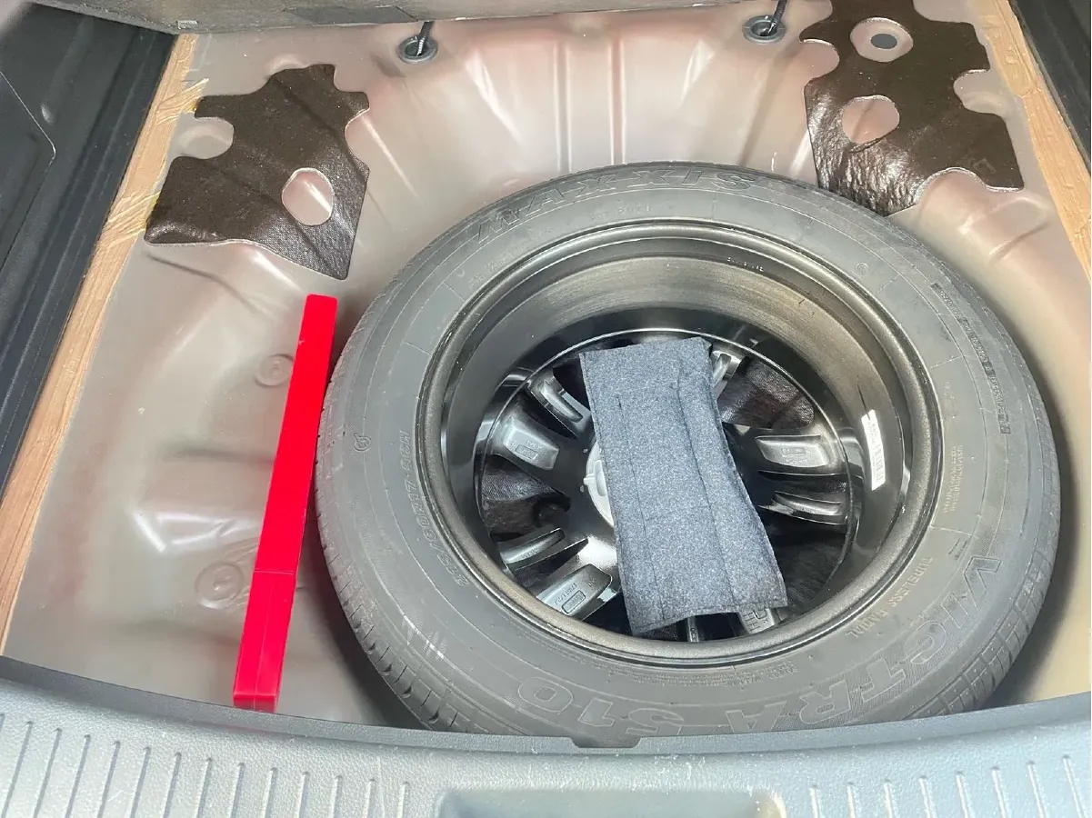 2018 Venucia T70 2.0L 144HP L4 CVT,autocango,china used car exporter,china ev exporter,chinese used car exporter,chinese used ev exporter