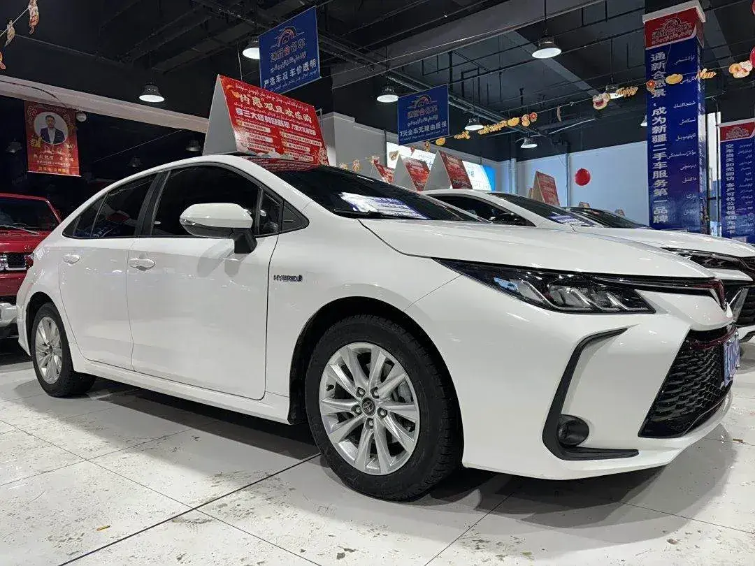 2023 Toyota Corolla 1.8L 98HP L4 E-CVT Hybrid