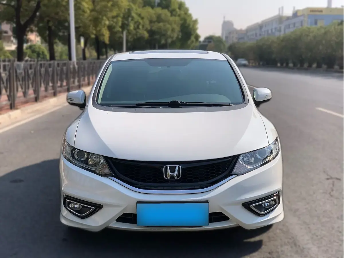 2016 Honda Jade 1.8L 141HP L4 CVT