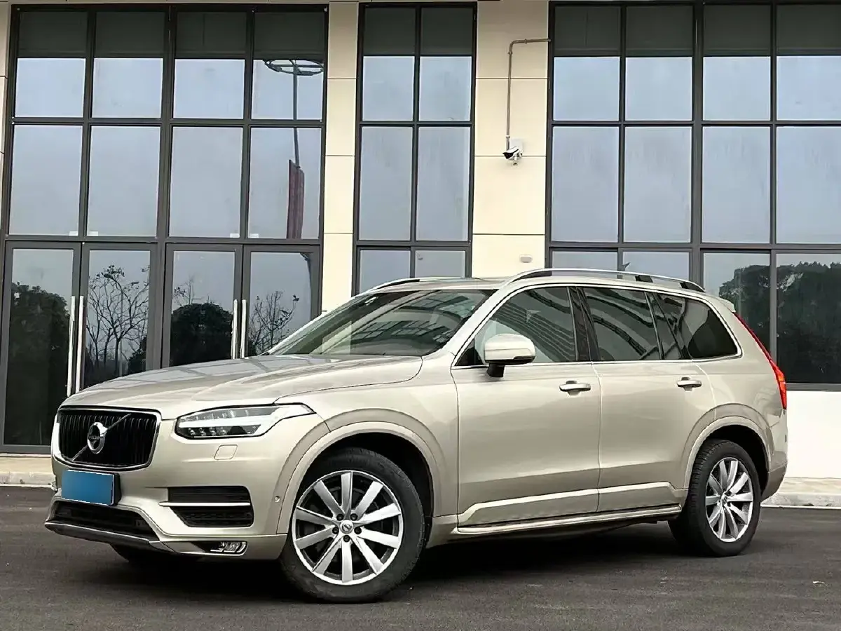 2015 Volvo XC90 2.0T 320HP L4 8AT