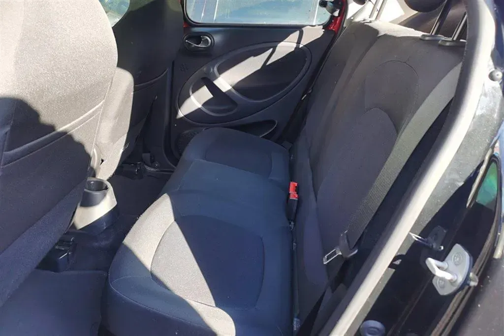 2018 Smart smart forfour 1.0L 71HP L3 6DCT,autocango,china used car exporter,china ev exporter,chinese used car exporter,chinese used ev exporter