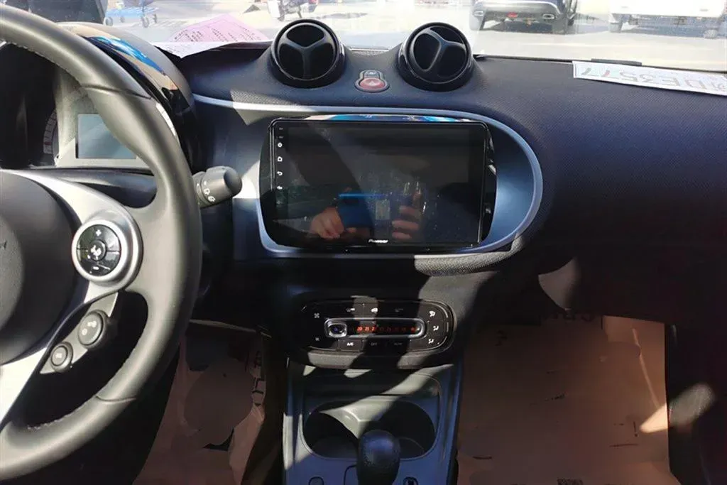 2018 Smart smart forfour 1.0L 71HP L3 6DCT,autocango,china used car exporter,china ev exporter,chinese used car exporter,chinese used ev exporter