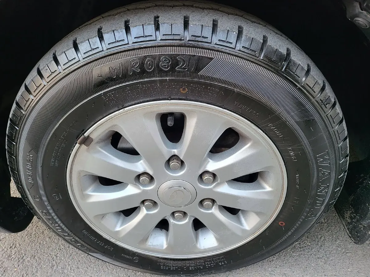 2014 JinBei Grace 2.7L 151HP L4 4AT,autocango,china used car exporter,china ev exporter,chinese used car exporter,chinese used ev exporter