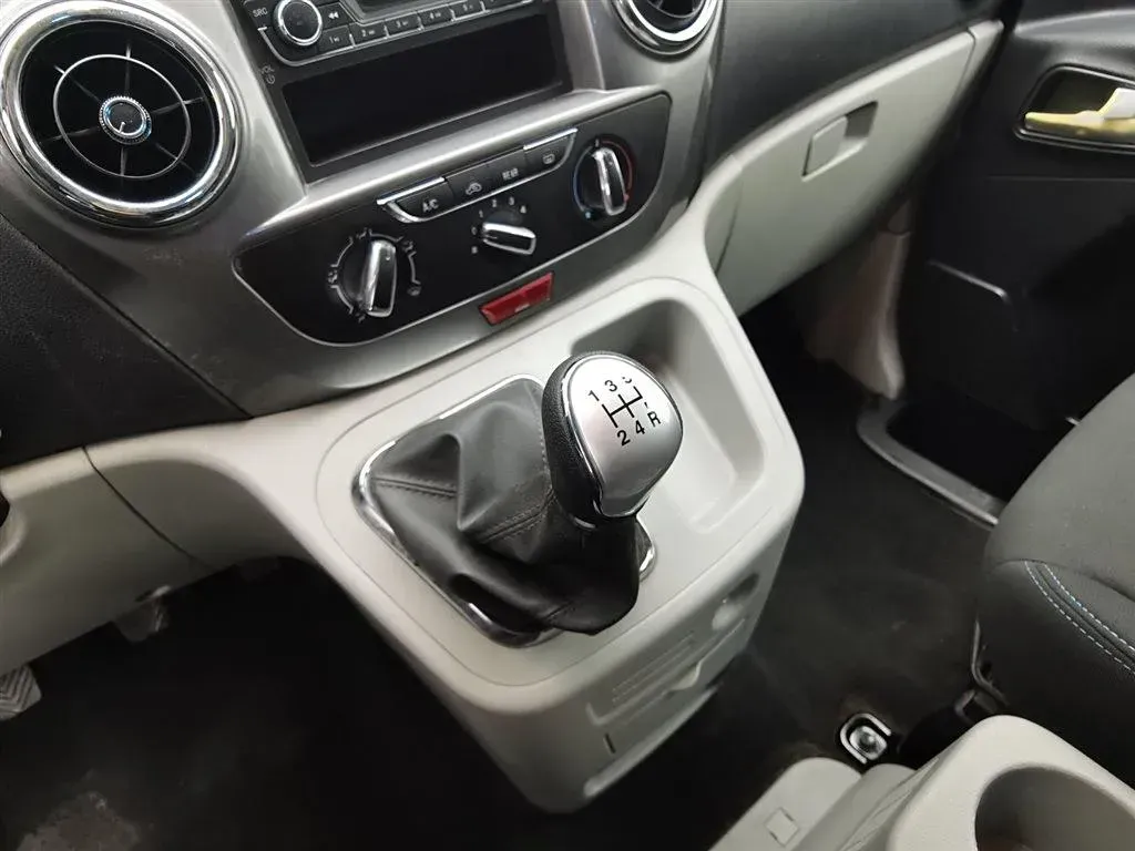 2015 JAC Refine M3 1.6L 120HP L4 5MT,autocango,china used car exporter,china ev exporter,chinese used car exporter,chinese used ev exporter