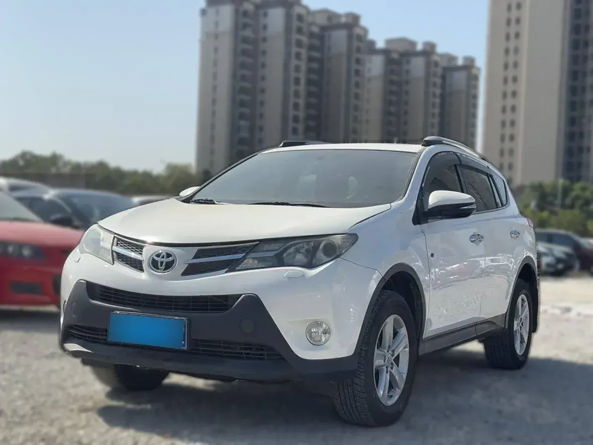 2013 Toyota RAV4 2.5L 180HP L4 6AT