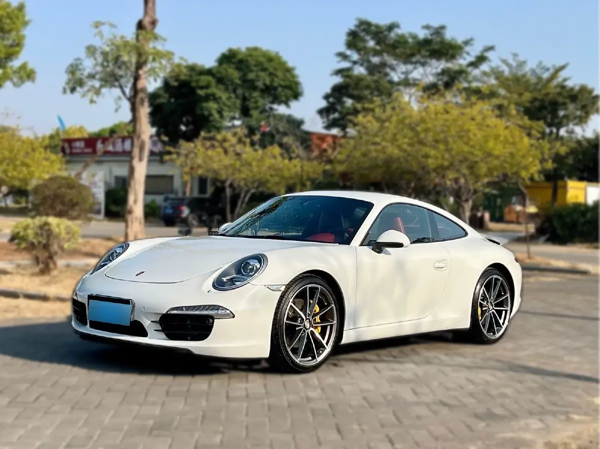 2015 Porsche 911 3.4L 350HP H6 7DCT