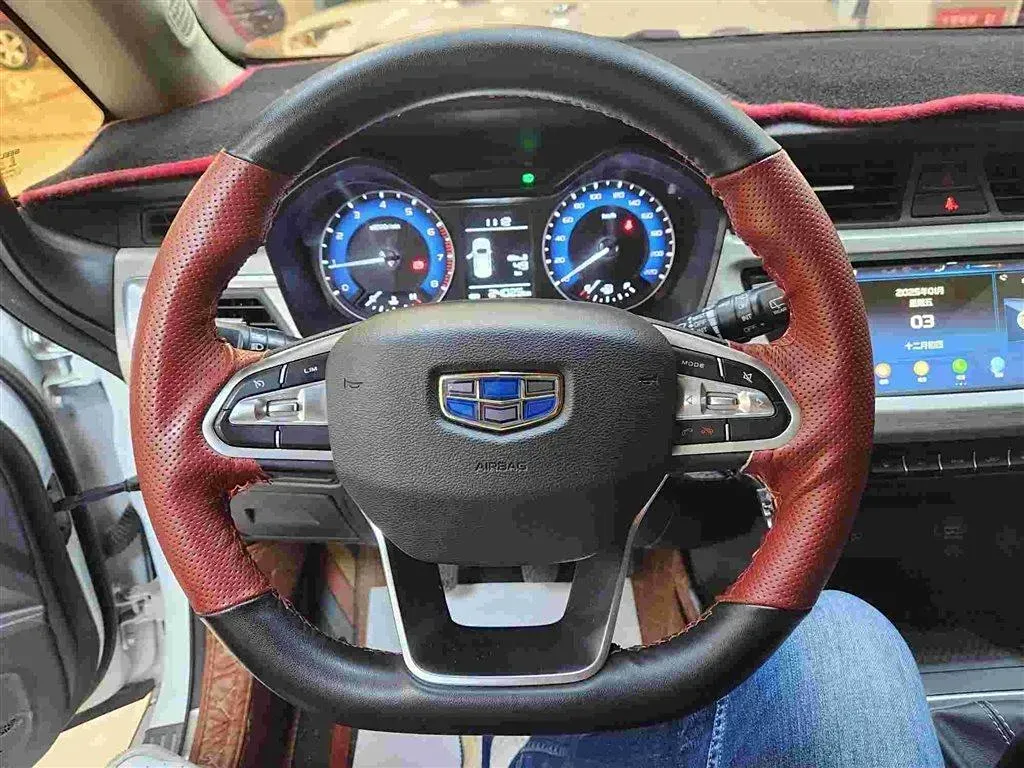 2021 Geely Vision X3 1.5L 109HP L4 5MT,autocango,china used car exporter,china ev exporter,chinese used car exporter,chinese used ev exporter