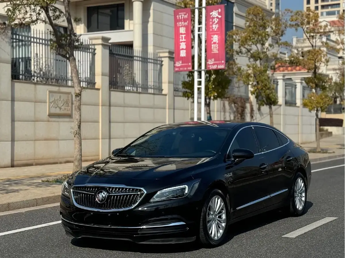 2018 Buick Larcosse 2.0T 261HP L4 9AT