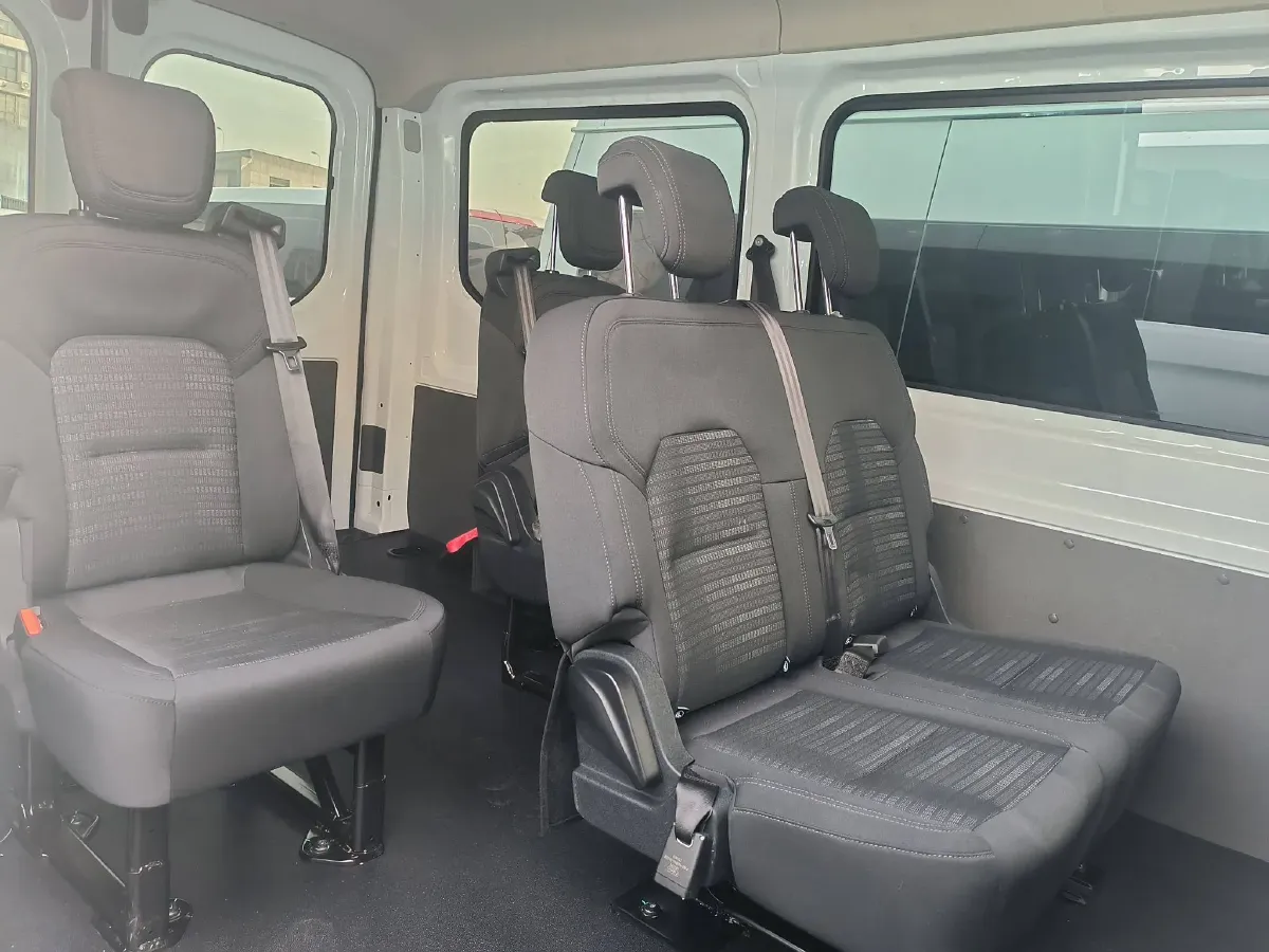 2024 Ford TransitT8 2.0T 154HP L4 6MT,autocango,china used car exporter,china ev exporter,chinese used car exporter,chinese used ev exporter