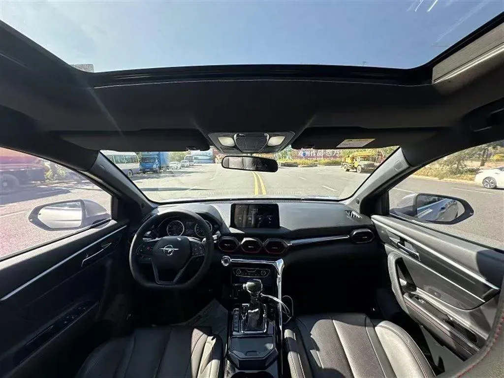 2019 HaiMa 8S 1.6T 195HP L4 6AT,autocango,china used car exporter,china ev exporter,chinese used car exporter,chinese used ev exporter