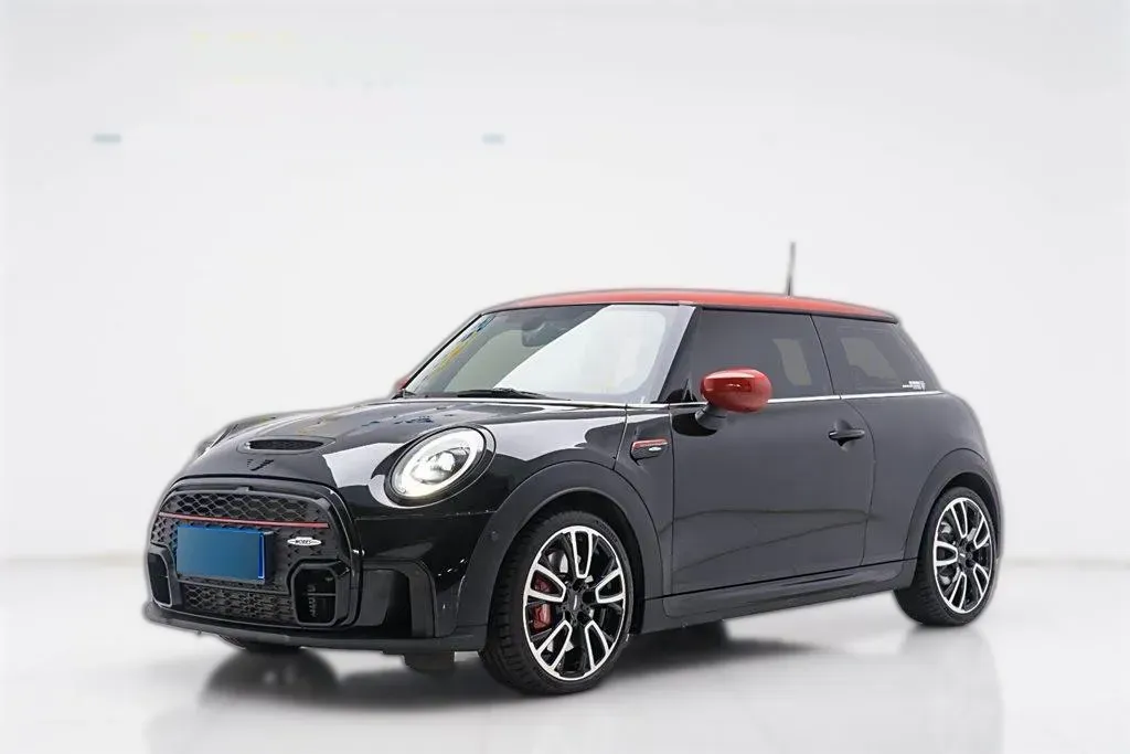 2022 MINI JCW 2.0T 231HP L4 8AT,autocango,china used car exporter,china ev exporter,chinese used car exporter,chinese used ev exporter