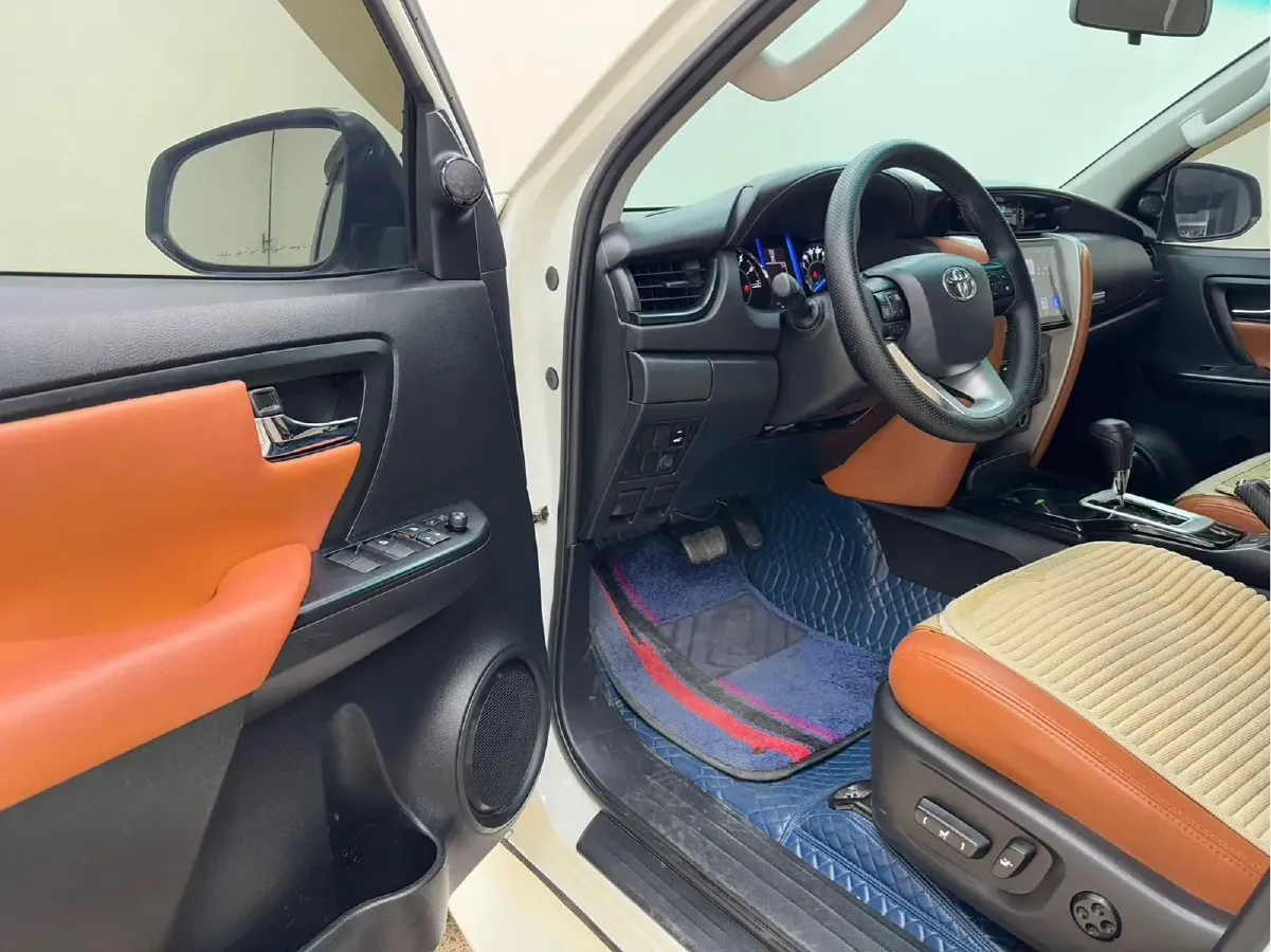 2016 Toyota Fortuner 2.7L 163HP L4 6AT,autocango,china used car exporter,china ev exporter,chinese used car exporter,chinese used ev exporter