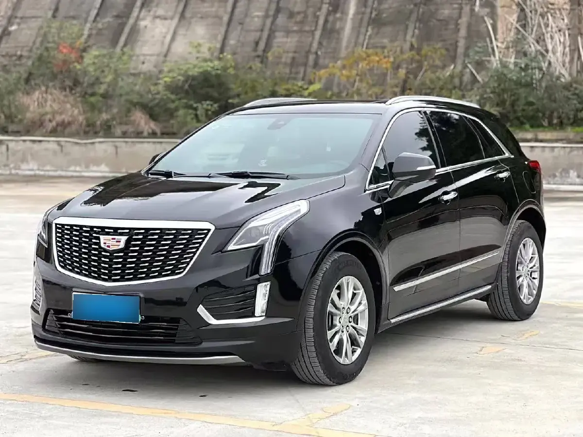 2022 Cadillac XT5 2.0T 237HP L4 9AT