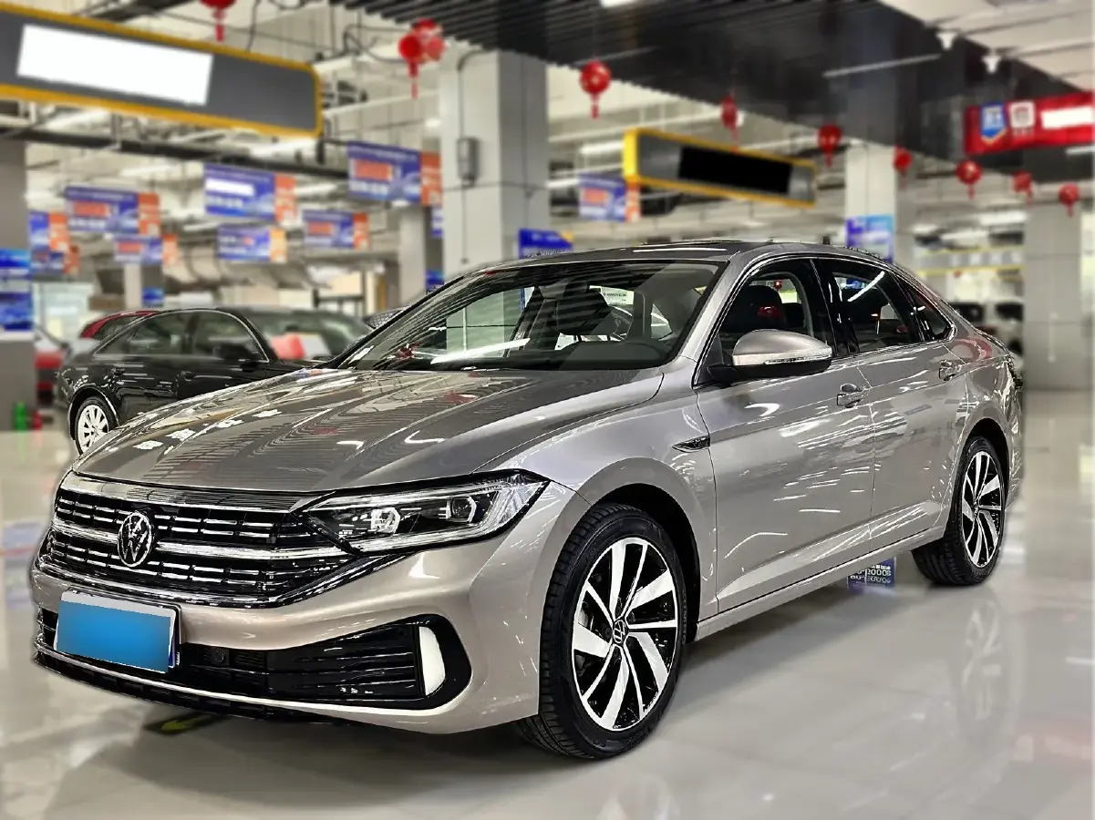 2023 Volkswagen Sagitar 1.5T 160HP L4 7DCT