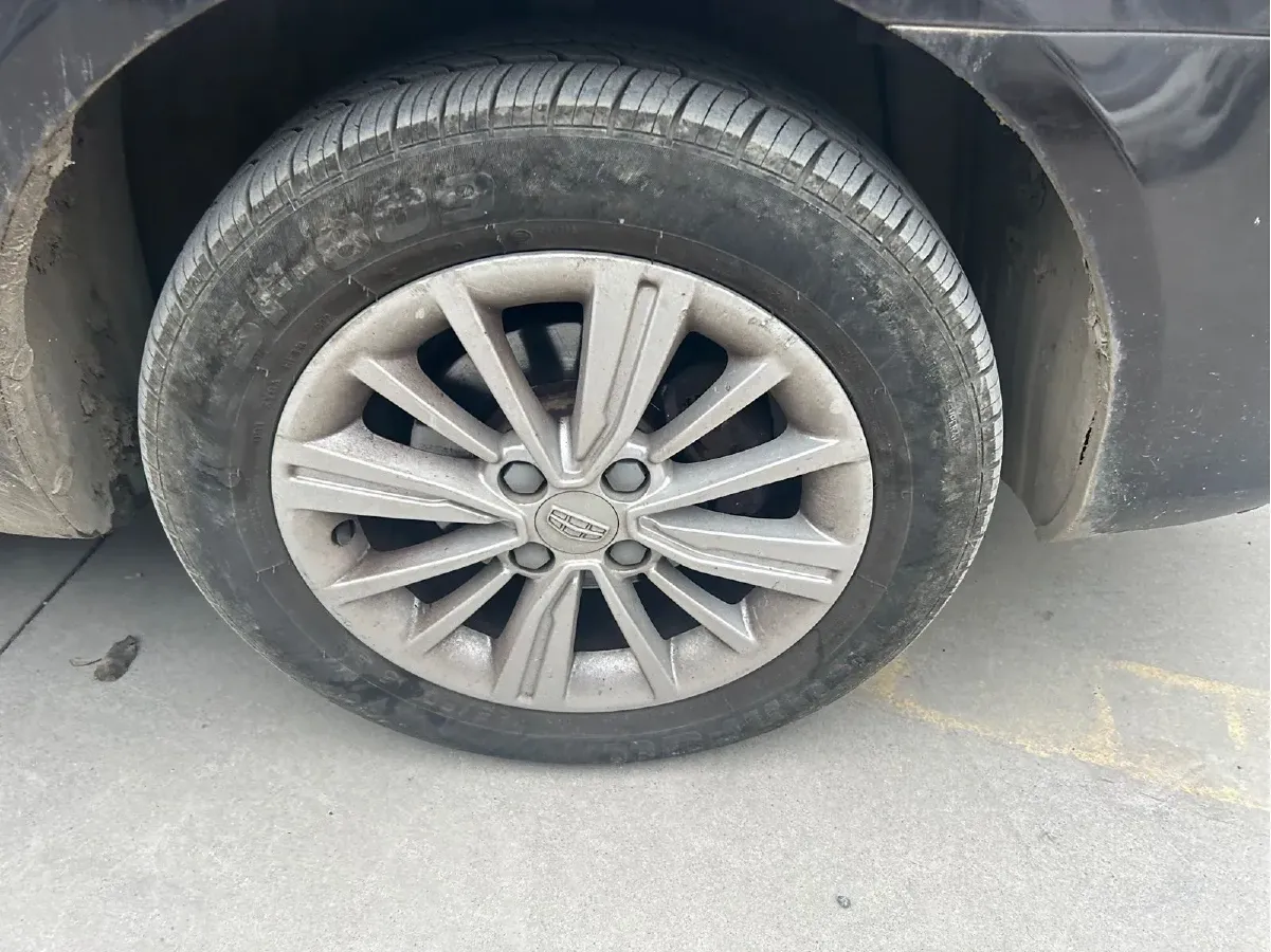 2016 Geely KingKong 1.5L 102HP L4 5MT,autocango,china used car exporter,china ev exporter,chinese used car exporter,chinese used ev exporter