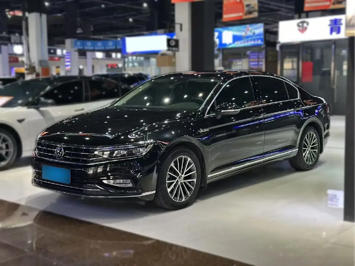 2020 Volkswagen Magotan 2.0T 220HP L4 7DCT