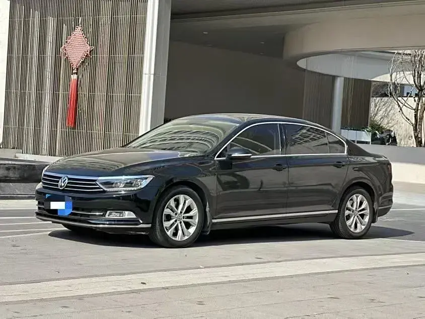 2017 Volkswagen Magotan 1.8T 180HP L4 7DCT