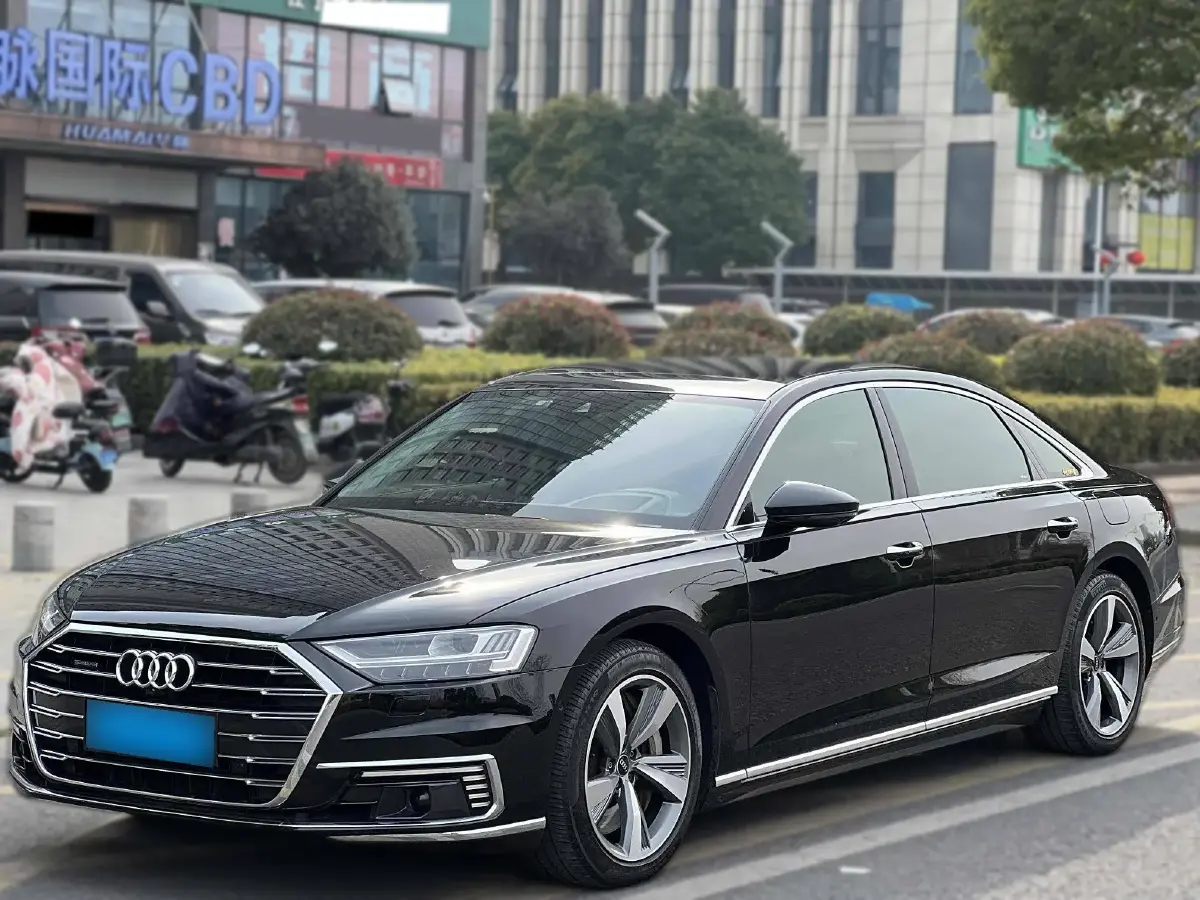 2022 Audi A8 3.0T 340HP V6 8AT PHEV 14.1KWH