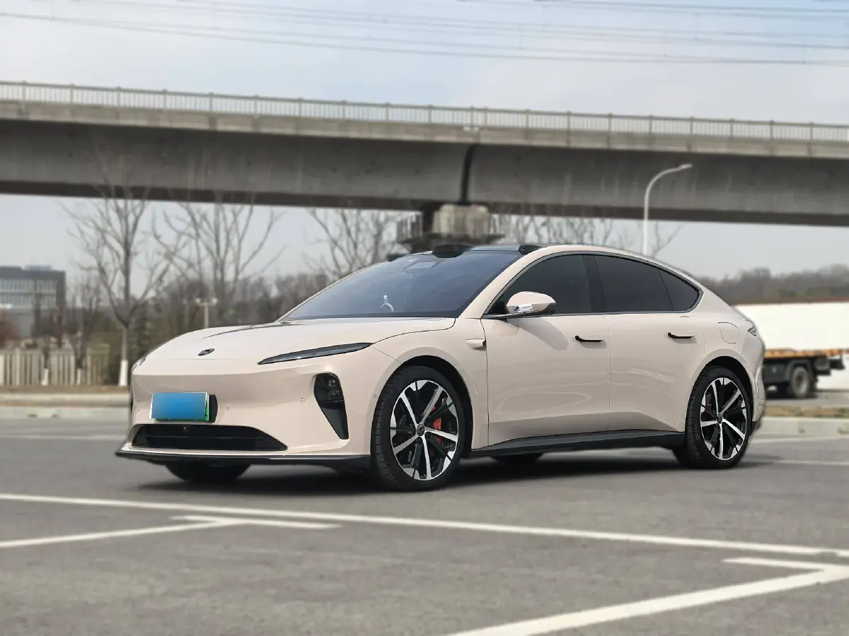 2022 NIO ET5 BEV 75KWH