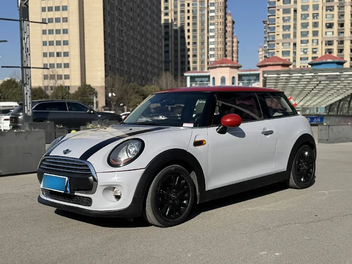 2016 MINI MINI 1.2T 102HP L3 6AT