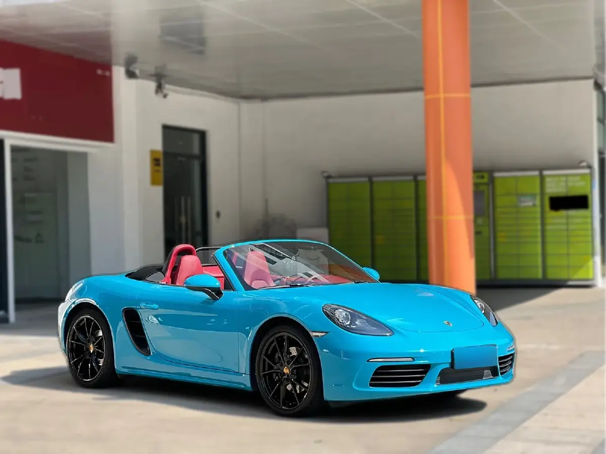 2018 Porsche 718 2.0T 250HP H4 7DCT