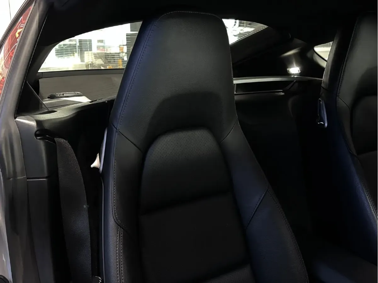 2013 Porsche Cayman 2.7L 275HP H6 7DCT,autocango,china used car exporter,china ev exporter,chinese used car exporter,chinese used ev exporter