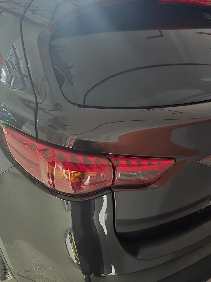 2015 Infiniti QX70 3.7L 351HP V6 7AT,autocango,china used car exporter,china ev exporter,chinese used car exporter,chinese used ev exporter