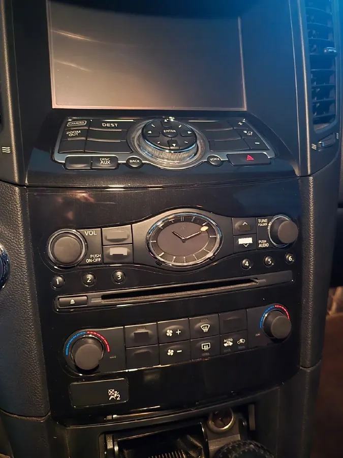 2015 Infiniti QX70 3.7L 351HP V6 7AT,autocango,china used car exporter,china ev exporter,chinese used car exporter,chinese used ev exporter