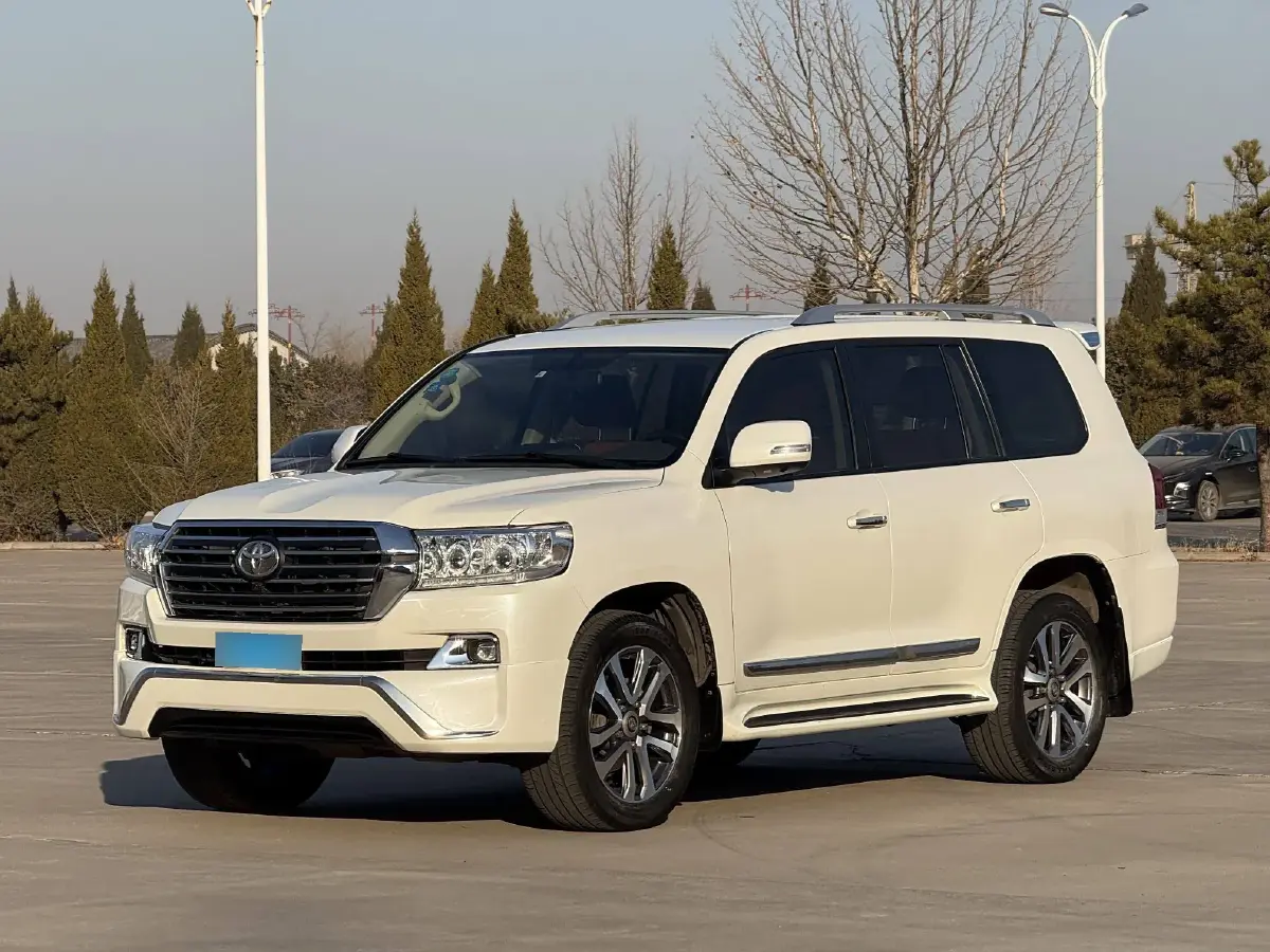 2015 Toyota Land Cruiser 4.0L 275HP V6 5AT