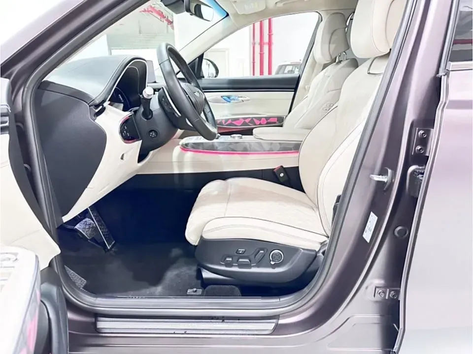 2023 Genesis GV70 2.5T 304HP L4 8AT,autocango,china used car exporter,china ev exporter,chinese used car exporter,chinese used ev exporter