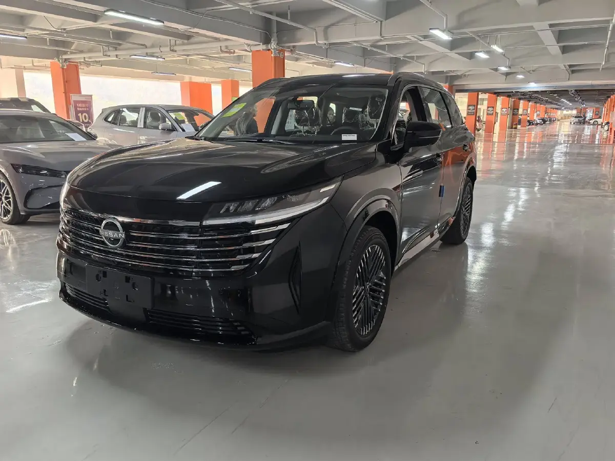 2024 Nissan Pathfinder 2.0T 252HP L4 9AT