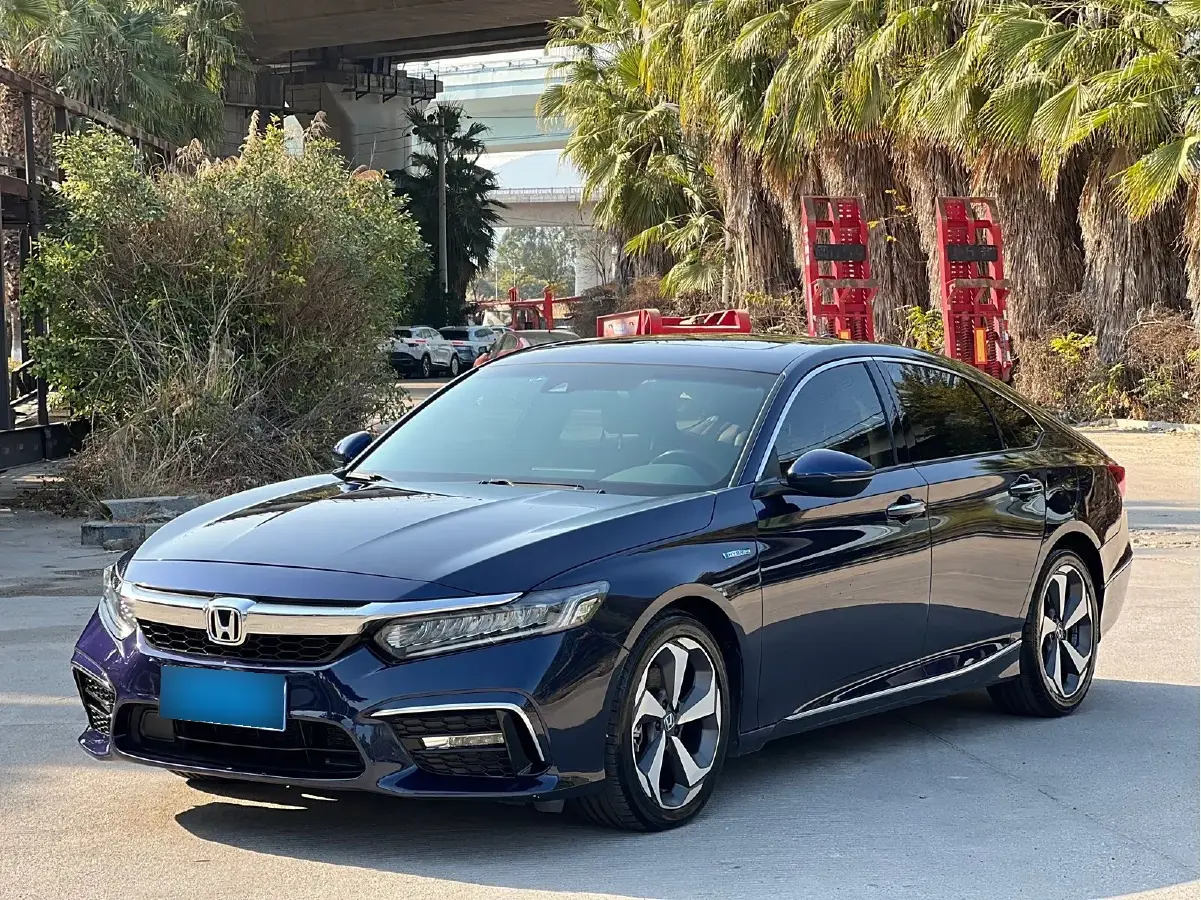 2019 Honda Inspire 2.0L 146HP L4 E-CVT Hybrid