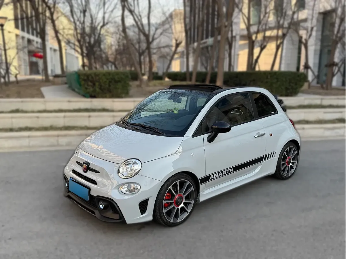 2011 Fiat 500 1.4L 101HP L4 6AT,autocango,china used car exporter,china ev exporter,chinese used car exporter,chinese used ev exporter