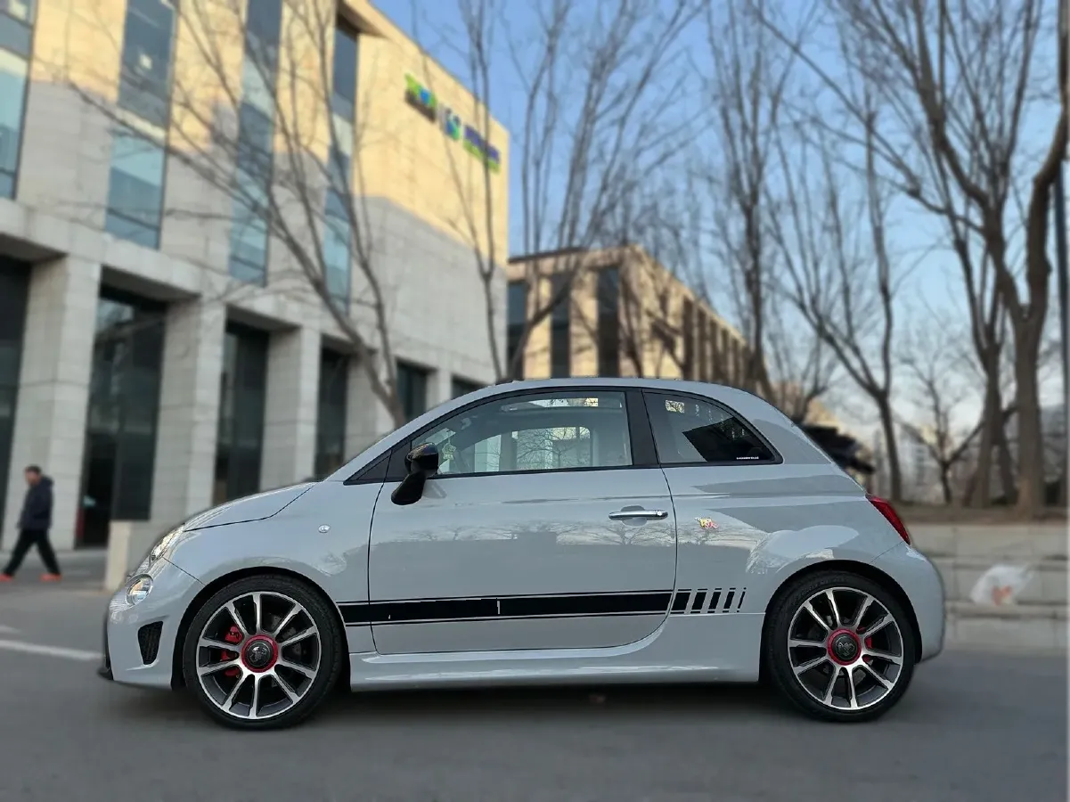 2011 Fiat 500 1.4L 101HP L4 6AT,autocango,china used car exporter,china ev exporter,chinese used car exporter,chinese used ev exporter