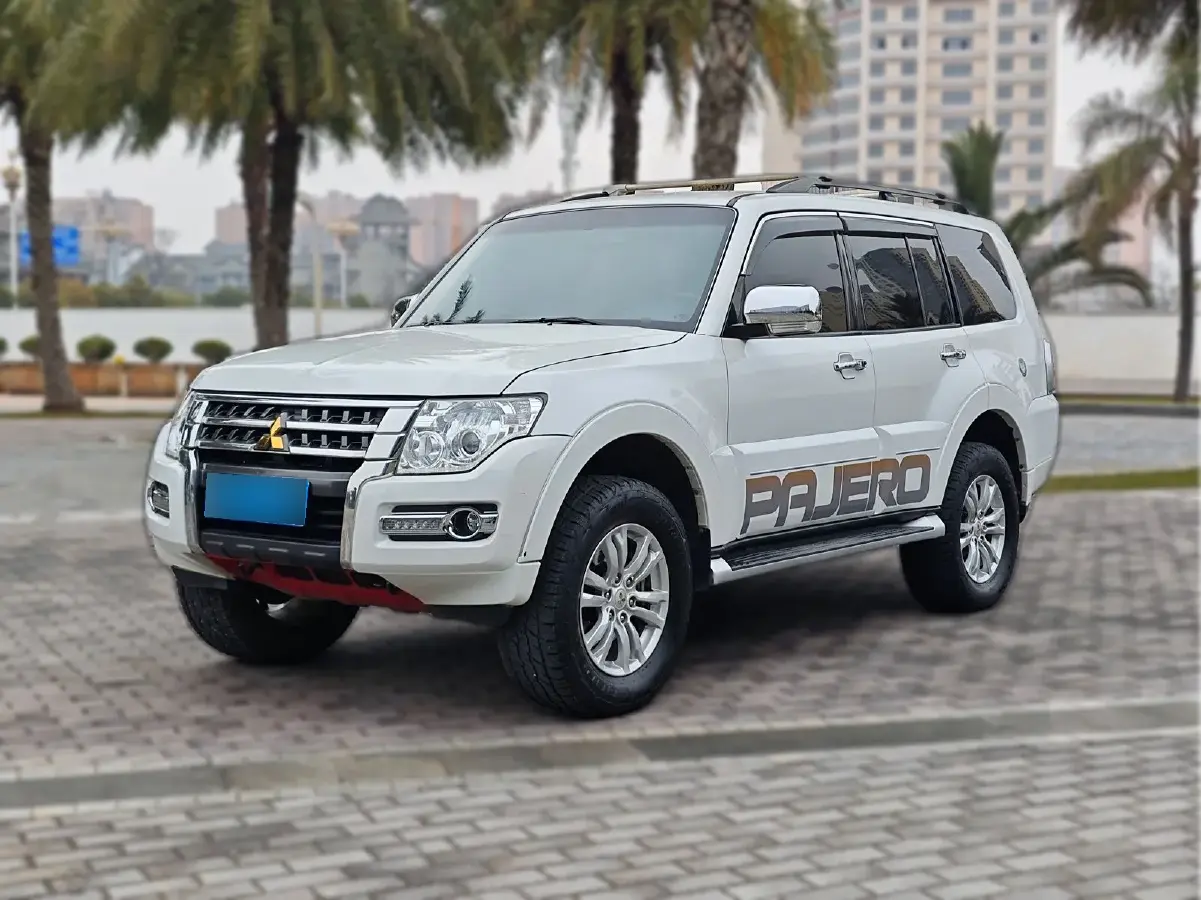 2018 Mitsubishi Pajero 3.0L 174HP V6 5AT