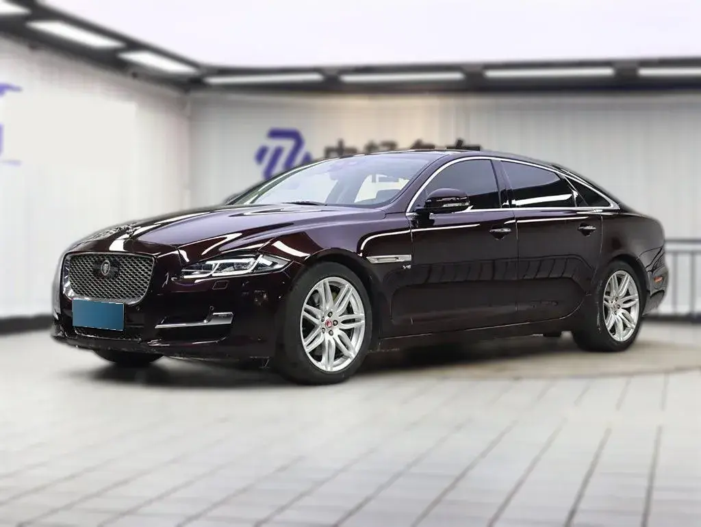 2018 Jaguar XJ 3.0T 340HP V6 8AT