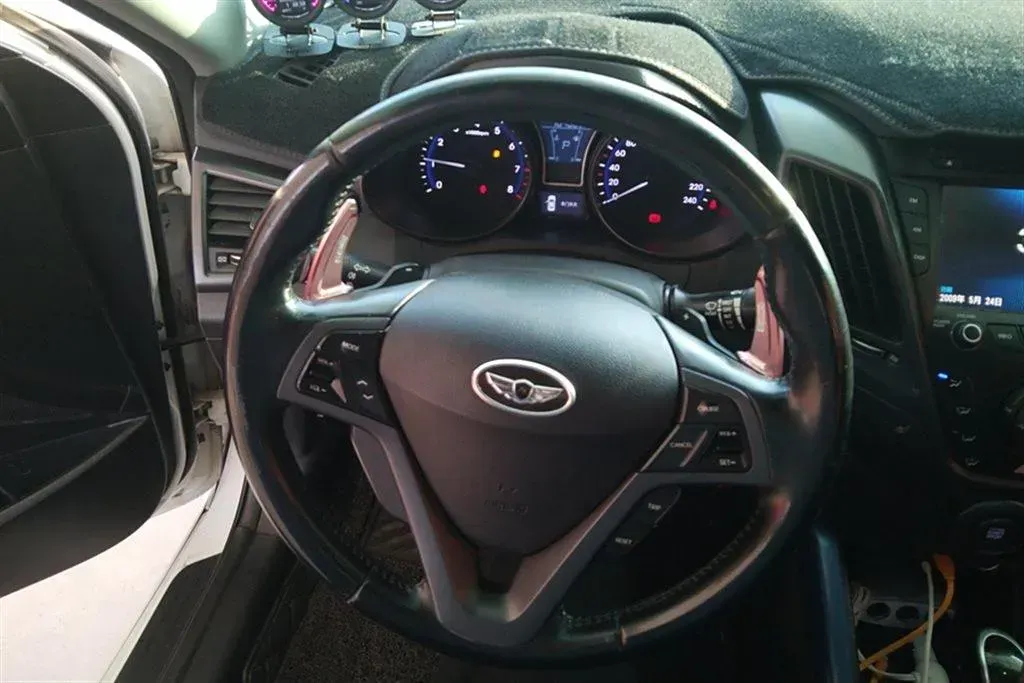 2012 Hyundai Veloster 1.6T 204HP L4 6AT,autocango,china used car exporter,china ev exporter,chinese used car exporter,chinese used ev exporter