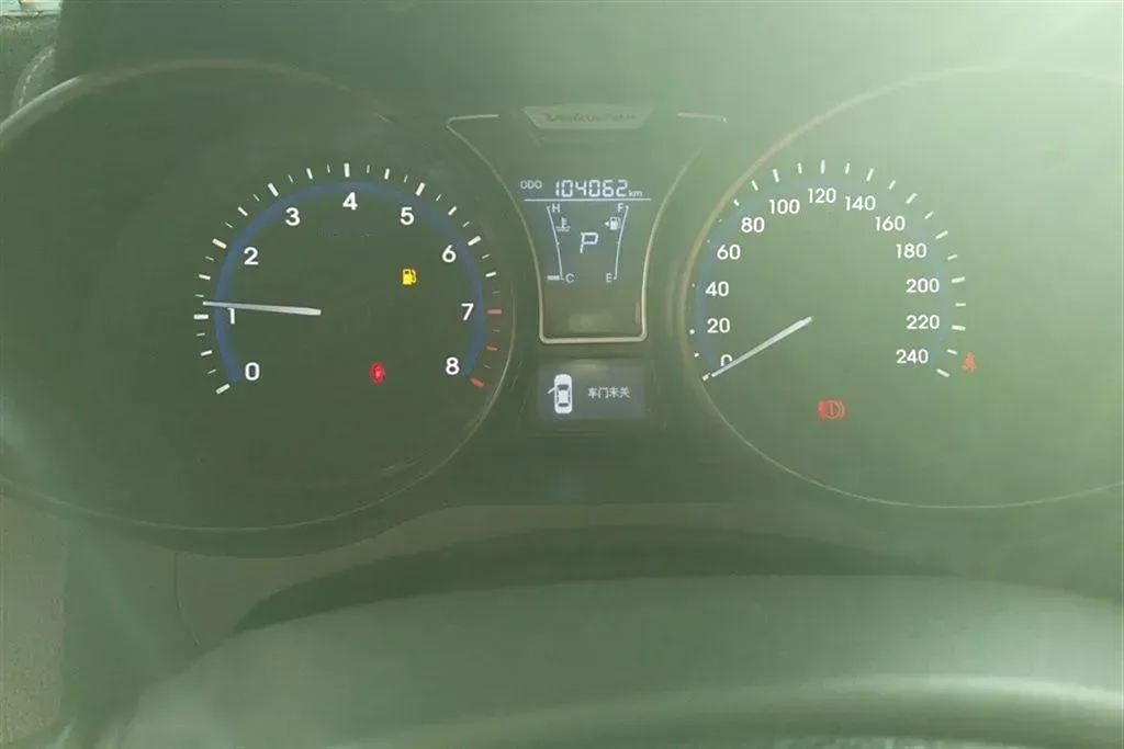 2012 Hyundai Veloster 1.6T 204HP L4 6AT,autocango,china used car exporter,china ev exporter,chinese used car exporter,chinese used ev exporter