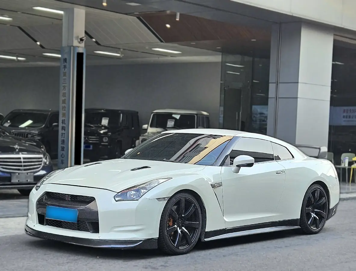 2010 Nissan GT-R 3.8T 486HP V6 6DCT