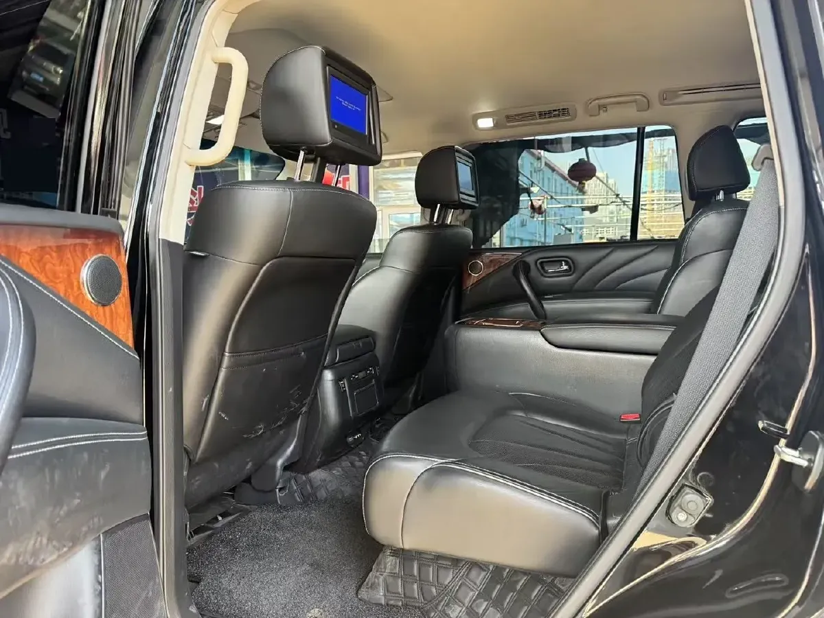 2016 Infiniti QX80 5.6L 398HP V8 7AT,autocango,china used car exporter,china ev exporter,chinese used car exporter,chinese used ev exporter