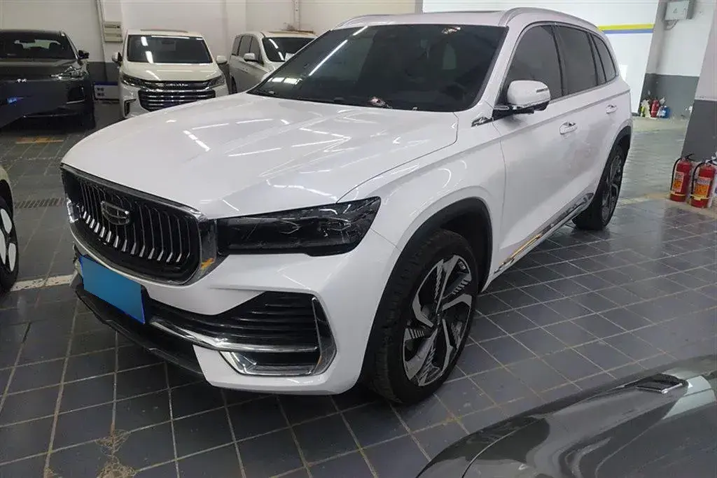 2023 Geely Monjaro 2.0T 238HP L4 8AT