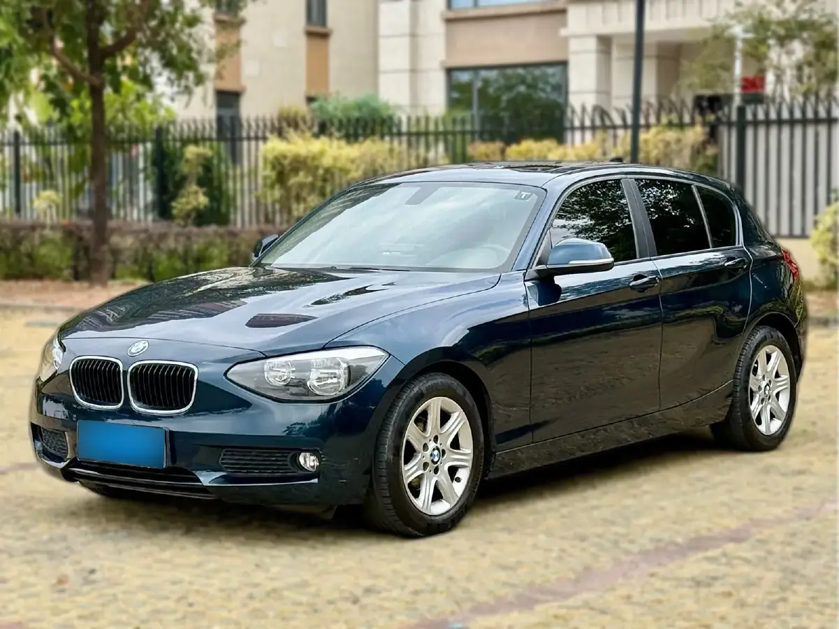 2013 BMW 1 Series 1.6T 136HP L4 8AT