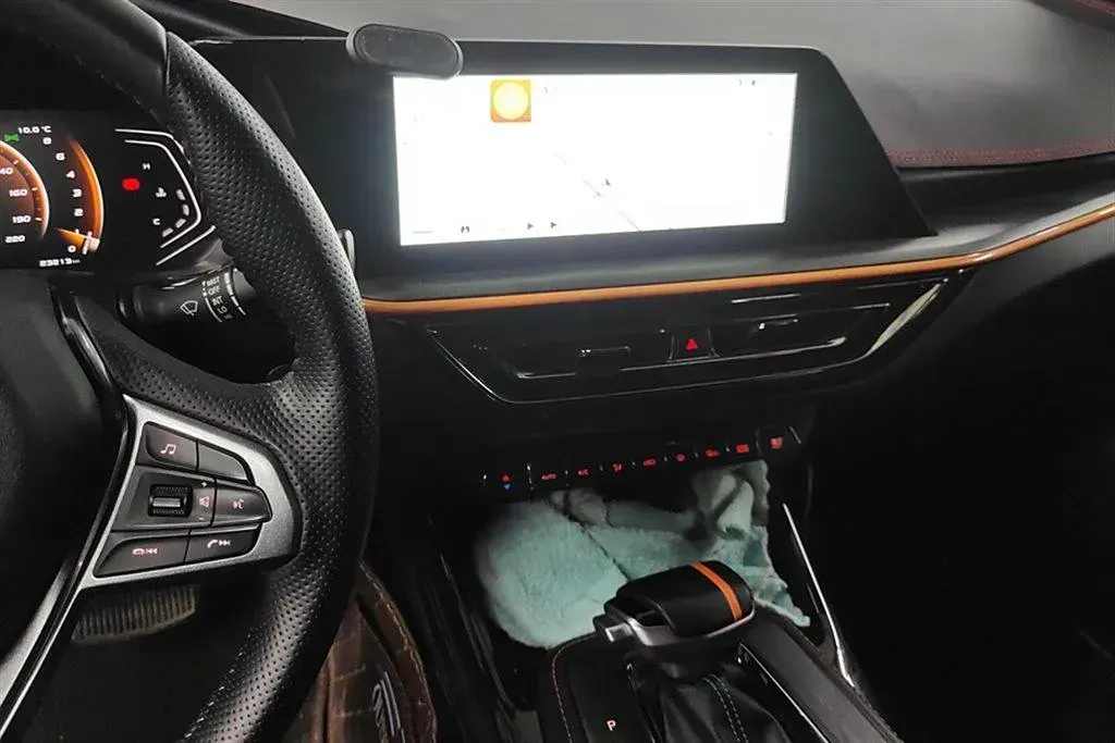 2022 ChangAn Oshan X5 1.5T 180HP L4 7DCT,autocango,china used car exporter,china ev exporter,chinese used car exporter,chinese used ev exporter