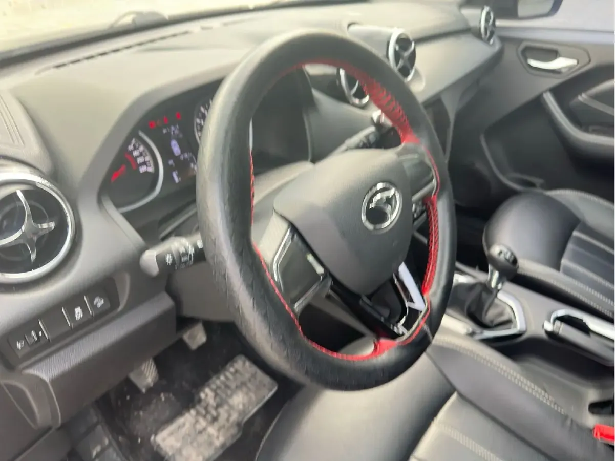 2019 Soueast DX3 1.5L 120HP L4 5MT,autocango,china used car exporter,china ev exporter,chinese used car exporter,chinese used ev exporter