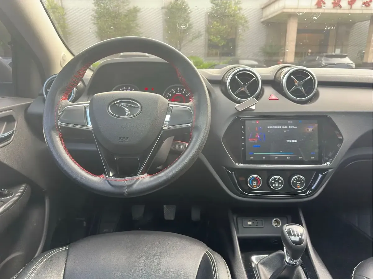 2019 Soueast DX3 1.5L 120HP L4 5MT,autocango,china used car exporter,china ev exporter,chinese used car exporter,chinese used ev exporter