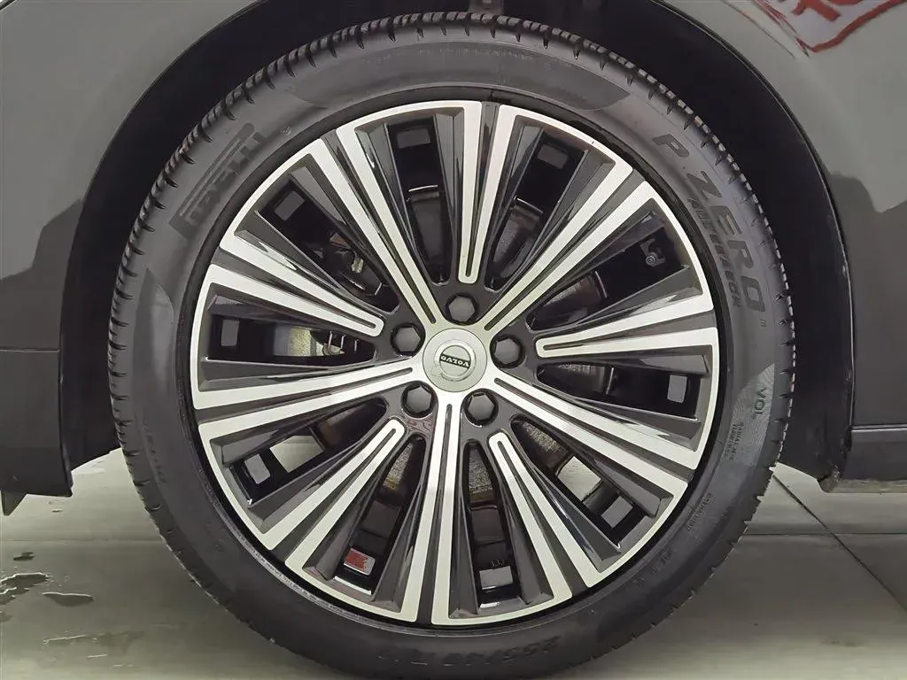 2022 Volvo S90 2.0T 250HP L4 8AT,autocango,china used car exporter,china ev exporter,chinese used car exporter,chinese used ev exporter