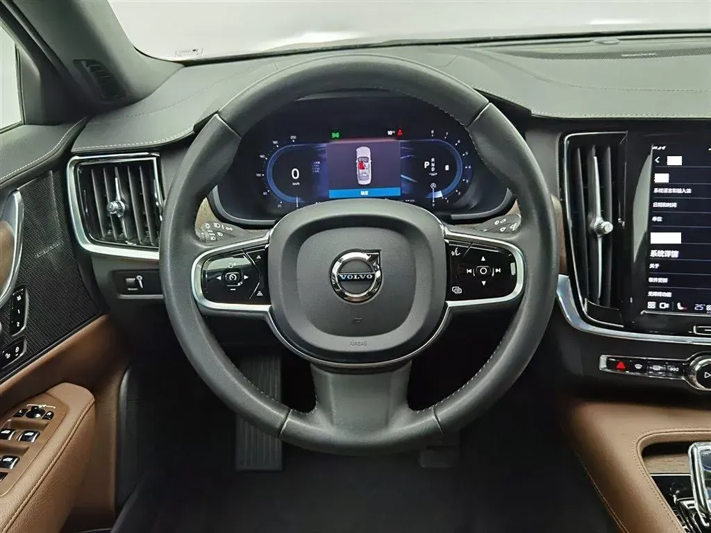 2022 Volvo S90 2.0T 250HP L4 8AT,autocango,china used car exporter,china ev exporter,chinese used car exporter,chinese used ev exporter